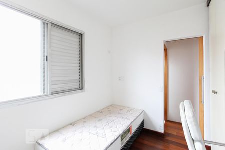 Quarto 1 de apartamento para alugar com 2 quartos, 60m² em Vila Santa Catarina, São Paulo