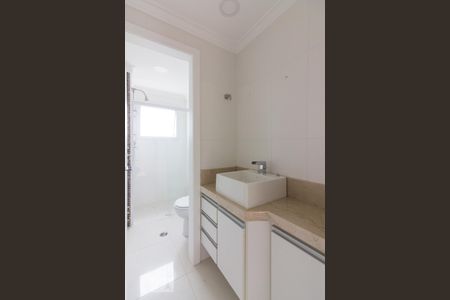 Apartamento à venda com 130m², 3 quartos e 3 vagasBanheiro Suite 1 e 2