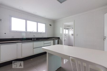 Apartamento à venda com 130m², 3 quartos e 3 vagasCozinha