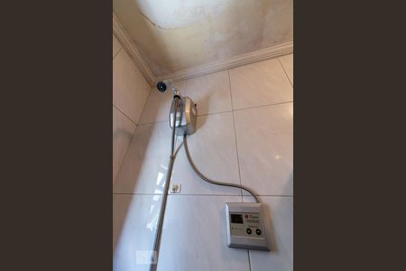 Casa à venda com 159m², 3 quartos e 4 vagasChuveiro banheiro social 1