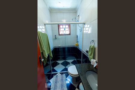 Casa à venda com 159m², 3 quartos e 4 vagasBanheiro social 1