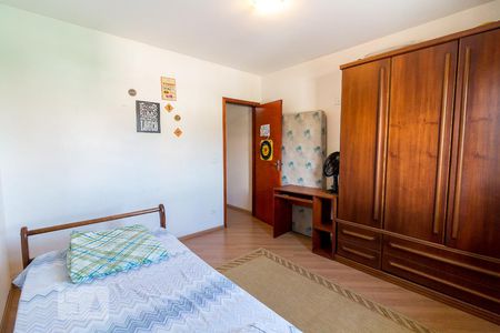 Casa à venda com 159m², 3 quartos e 4 vagasQuarto 2