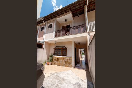 Casa à venda com 159m², 3 quartos e 4 vagasFachada