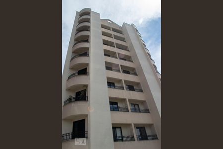 Apartamento para alugar com 67m², 2 quartos e 2 vagas Apartamento para alugar com 67m², 2 quartos e 2 vagasFACHADA