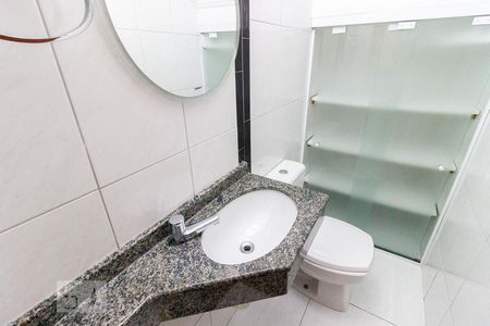 Sala Banheiro de casa de condomínio para alugar com 3 quartos, 130m² em Boqueirão, Curitiba