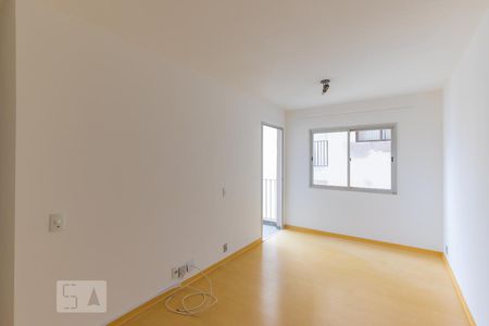 Sala de apartamento para alugar com 1 quarto, 67m² em Cambuí, Campinas