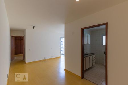 Sala de apartamento para alugar com 1 quarto, 67m² em Cambuí, Campinas