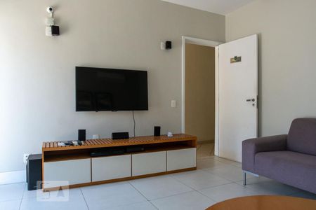 Apartamento à venda com 65m², 1 quarto e 1 vaga Apartamento à venda com 65m², 1 quarto e 1 vagaHome Theater