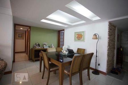 Apartamento à venda com 100m², 3 quartos e 1 vagaSala