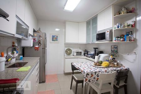 Apartamento à venda com 100m², 3 quartos e 1 vagaCozinha