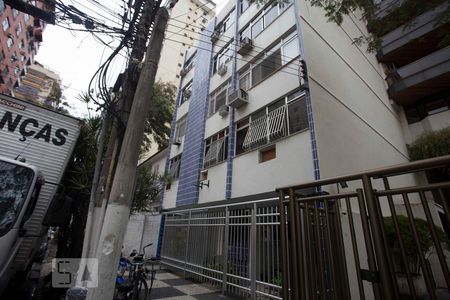 Apartamento à venda com 100m², 3 quartos e 1 vagaFachada