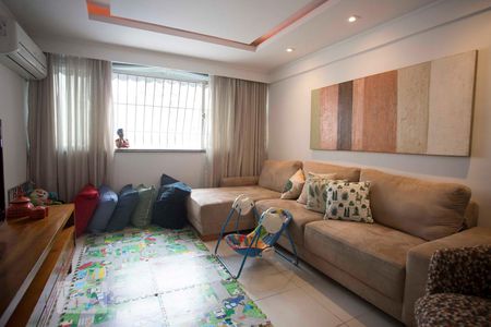 Apartamento à venda com 100m², 3 quartos e 1 vagaSala