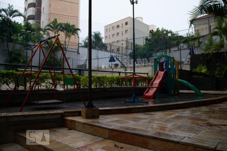 Apartamento para alugar com 140m², 3 quartos e 2 vagasÁrea Comum - Playground