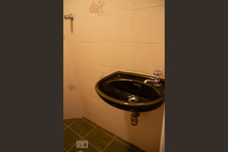 Apartamento para alugar com 140m², 3 quartos e 2 vagasBanheiro de Serviço