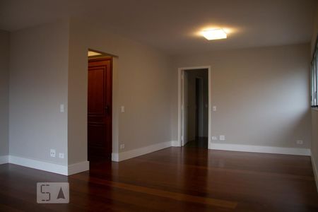 Sala de apartamento para alugar com 3 quartos, 140m² em Perdizes, São Paulo
