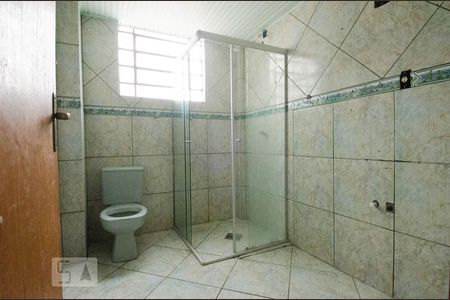 Banheiro de apartamento à venda com 2 quartos, 54m² em Centro Histórico, Porto Alegre