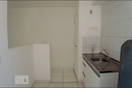Apartamento para alugar com 57m², 2 quartos e 1 vaga Apartamento para alugar com 57m², 2 quartos e 1 vagaCozinha e Área de Serviço