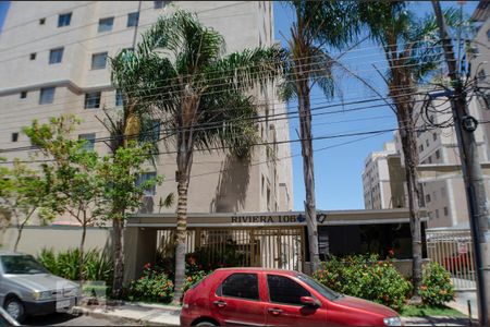 Apartamento para alugar com 57m², 2 quartos e 1 vaga Apartamento para alugar com 57m², 2 quartos e 1 vagaFachada