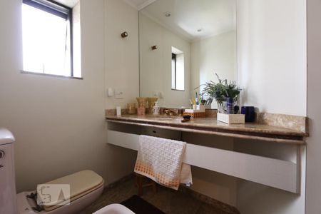 Apartamento para alugar com 250m², 3 quartos e 3 vagassuite