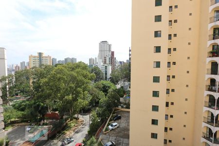 vista de apartamento para alugar com 3 quartos, 250m² em Vila Suzana, São Paulo