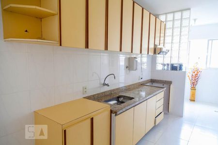 Apartamento à venda com 90m², 3 quartos e 1 vagaCozinha