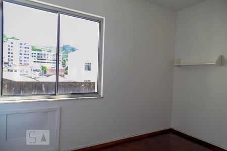 Apartamento à venda com 90m², 3 quartos e 1 vagaQuarto 2