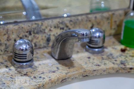 Apartamento à venda com 90m², 3 quartos e 1 vagaBanheiro - Torneira