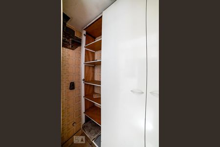 Apartamento à venda com 56m², 2 quartos e 1 vaga Apartamento à venda com 56m², 2 quartos e 1 vagaBanheiro de Serviço