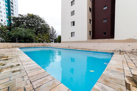 Apartamento à venda com 56m², 2 quartos e 1 vaga Apartamento à venda com 56m², 2 quartos e 1 vagaÁrea Comum - Piscina