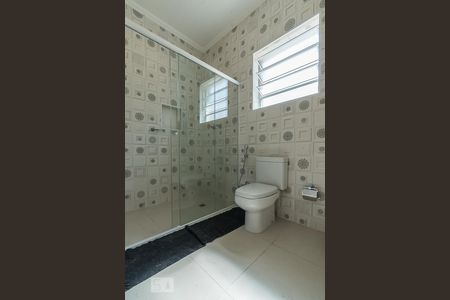 Casa à venda com 120m², 2 quartos e 2 vagasBanheiro 