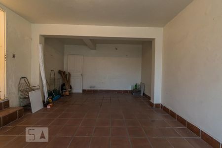 Casa à venda com 120m², 2 quartos e 2 vagasGaragem