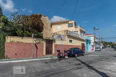 Casa à venda com 120m², 2 quartos e 2 vagasFachada