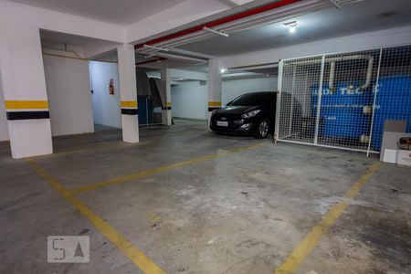 Apartamento à venda com 85m², 2 quartos e 3 vagasBox 3