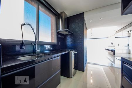 Apartamento à venda com 85m², 2 quartos e 3 vagasCozinha 