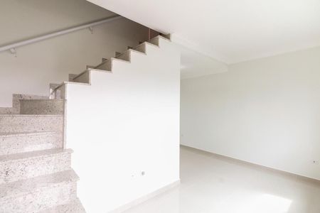 Sala  de casa para alugar com 2 quartos, 63m² em Penha de França, São Paulo