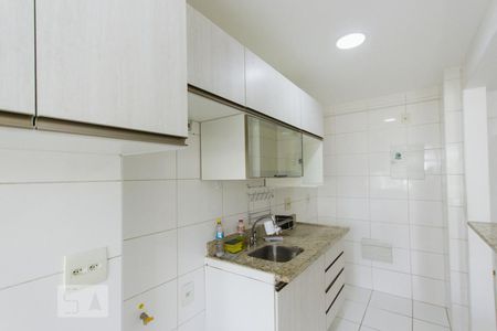 Apartamento para alugar com 73m², 2 quartos e 1 vaga Apartamento para alugar com 73m², 2 quartos e 1 vagaCozinha e Área de Serviço