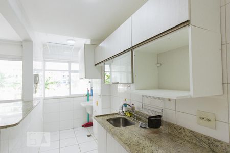 Apartamento para alugar com 73m², 2 quartos e 1 vaga Apartamento para alugar com 73m², 2 quartos e 1 vagaCozinha e Área de Serviço