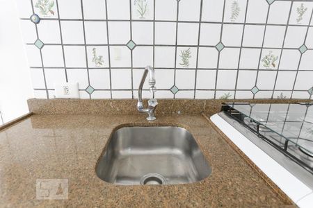 Pia de apartamento para alugar com 1 quarto, 40m² em Pinheiros, São Paulo