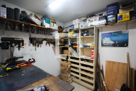 Casa à venda com 230m², 4 quartos e 2 vagasÁrea de Serviço - Quarto