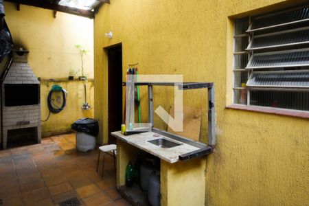 Casa à venda com 230m², 4 quartos e 2 vagasQuintal