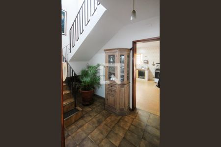 Casa à venda com 230m², 4 quartos e 2 vagasHall