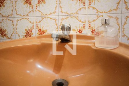 Casa à venda com 230m², 4 quartos e 2 vagasLavabo