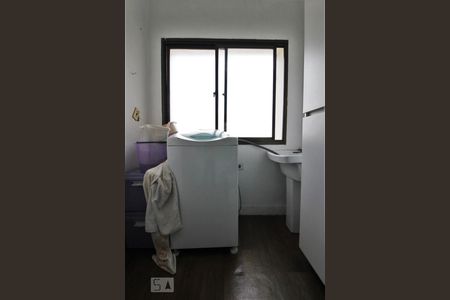 Detalhe do banheiro da suíte de apartamento à venda com 1 quarto, 57m² em Vila Andrade, São Paulo
