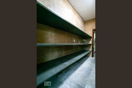 Casa à venda com 320m², 4 quartos e 4 vagasDespensa