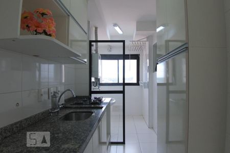 Apartamento para alugar com 77m², 2 quartos e 2 vagasCozinha
