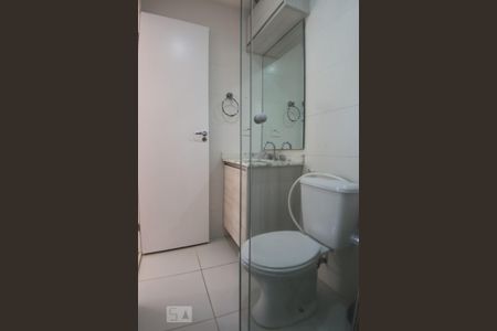 Apartamento para alugar com 77m², 2 quartos e 2 vagasBanheiro da Suite