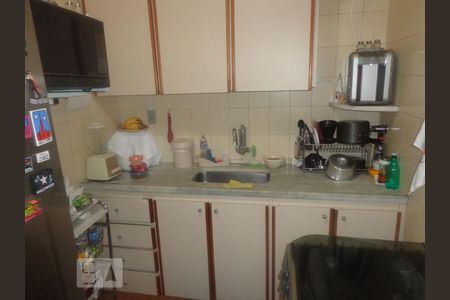 Apartamento à venda com 92m², 3 quartos e 2 vagas Apartamento à venda com 92m², 3 quartos e 2 vagasCozinha