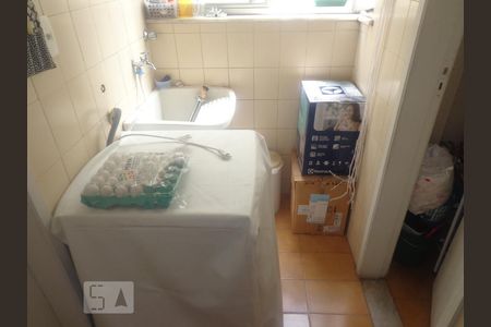 Apartamento à venda com 92m², 3 quartos e 2 vagas Apartamento à venda com 92m², 3 quartos e 2 vagasÁrea de serviço