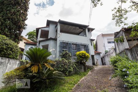 Casa para alugar com 450m², 3 quartos e 1 vaga Casa para alugar com 450m², 3 quartos e 1 vagaFachada e garagem