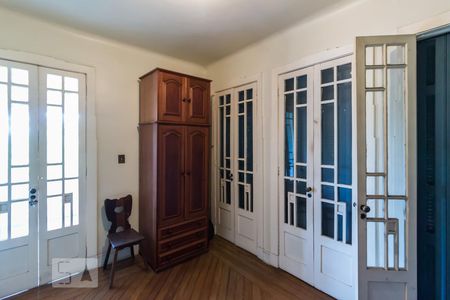 Casa para alugar com 450m², 3 quartos e 1 vaga Casa para alugar com 450m², 3 quartos e 1 vagaQuarto 1